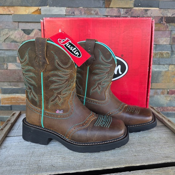 Justin Boots Shoes - Justin Mandra Chocolate Water Buffalo Wide Square Toe Boots Size 6.5 B GY9624